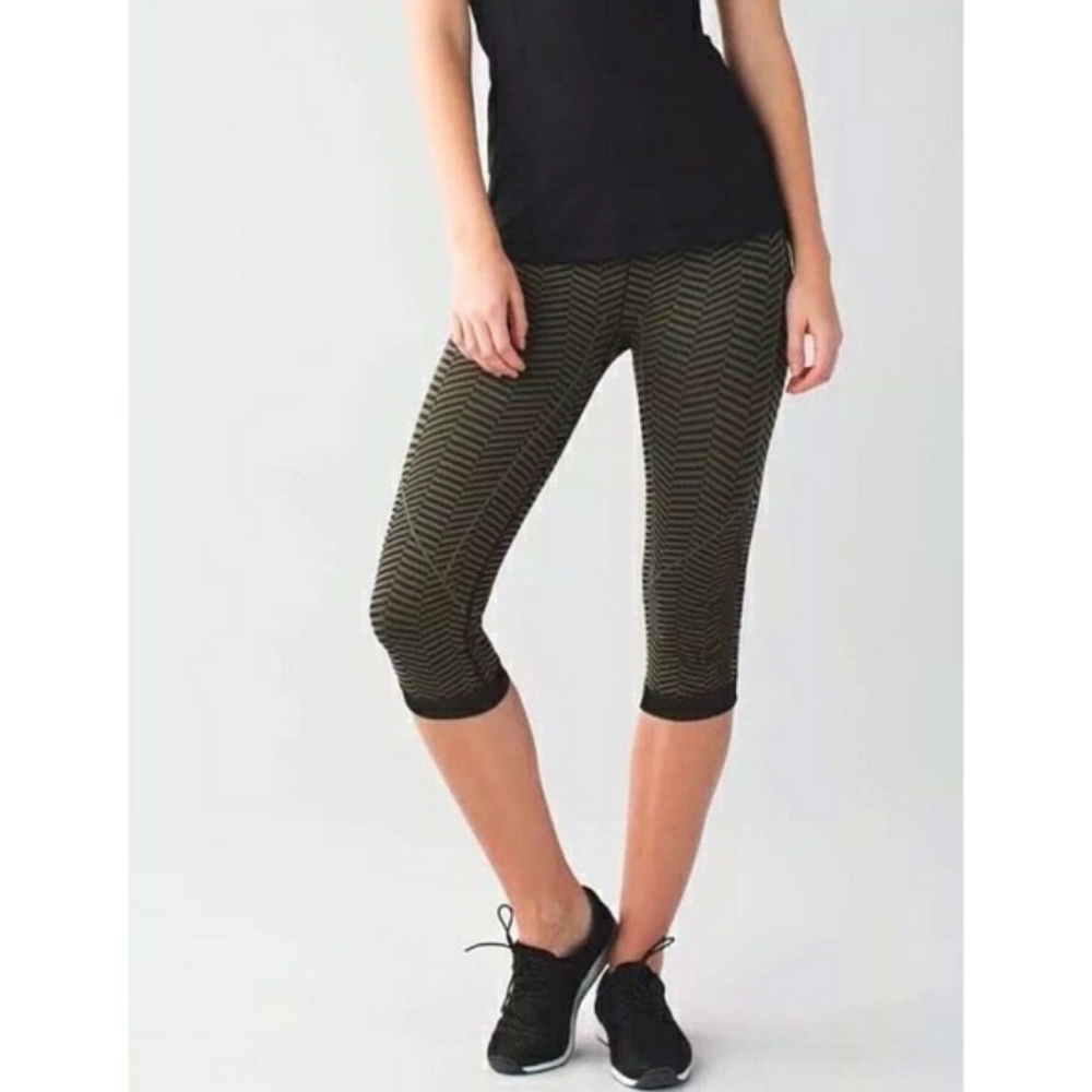 Lululemon In the Flow II Crop